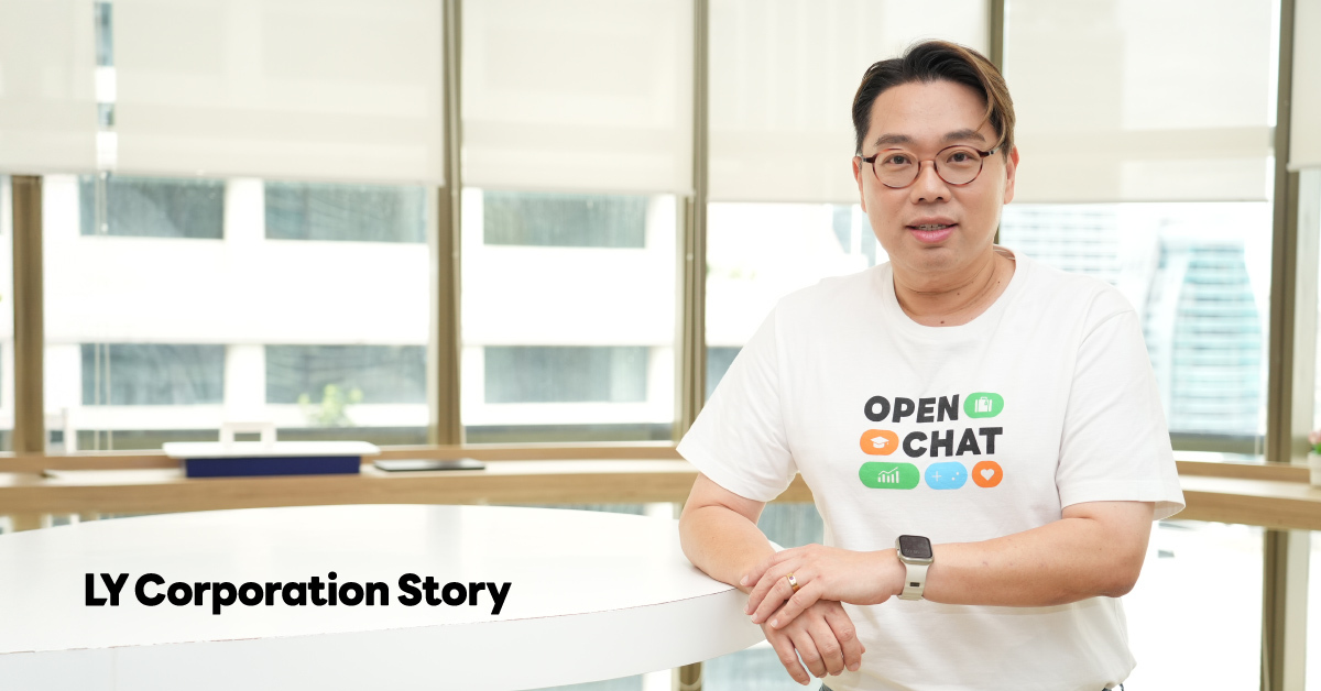 A photo of Kia facing forward