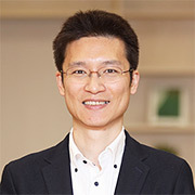 顔写真: 川口洋