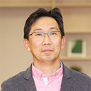顔写真: 梅村雄士