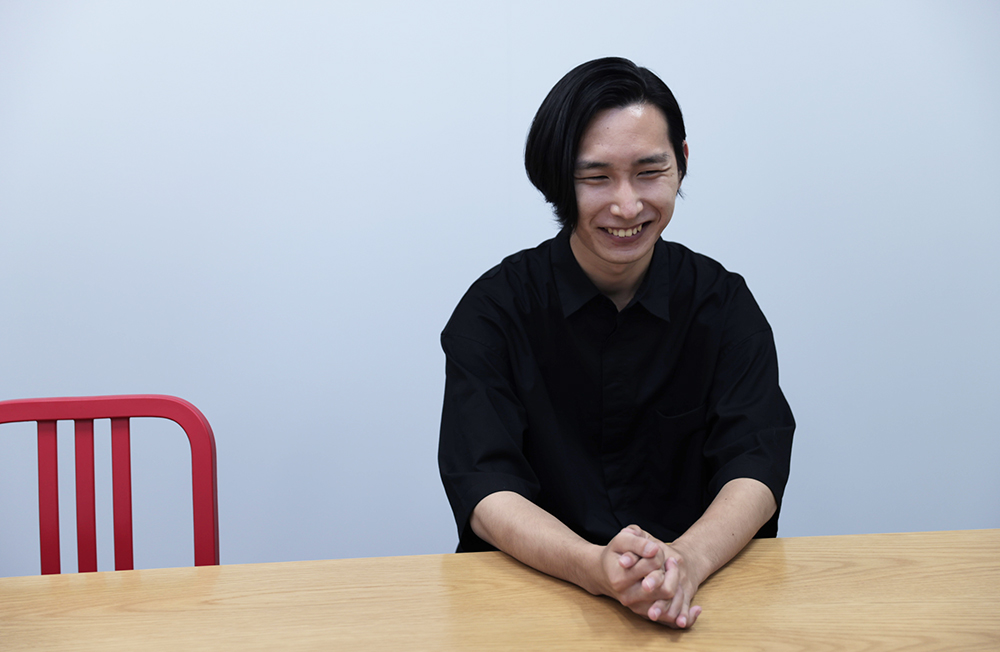 醍醐さんインタビューカット
