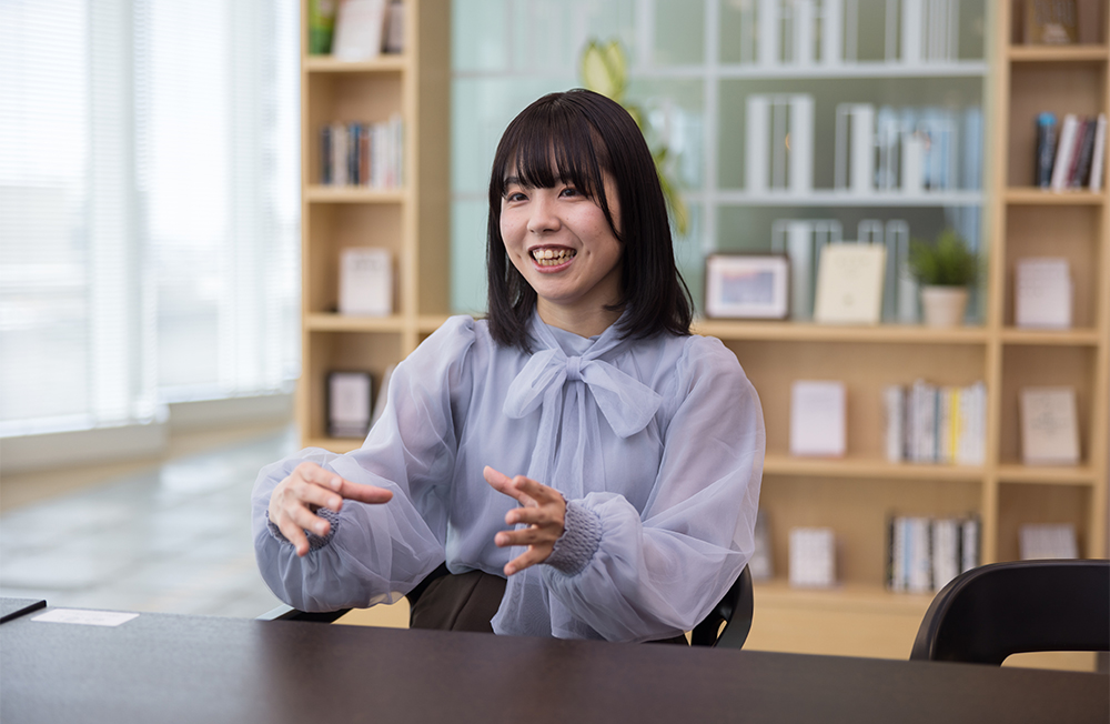 橋本さんインタビューカット