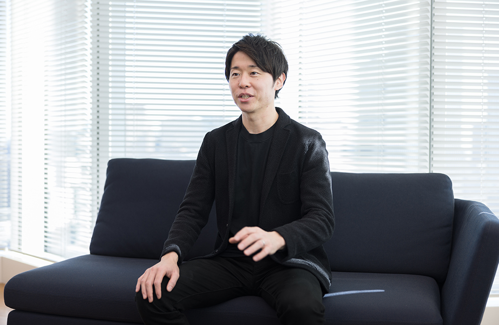 伊佐次さんインタビューカット