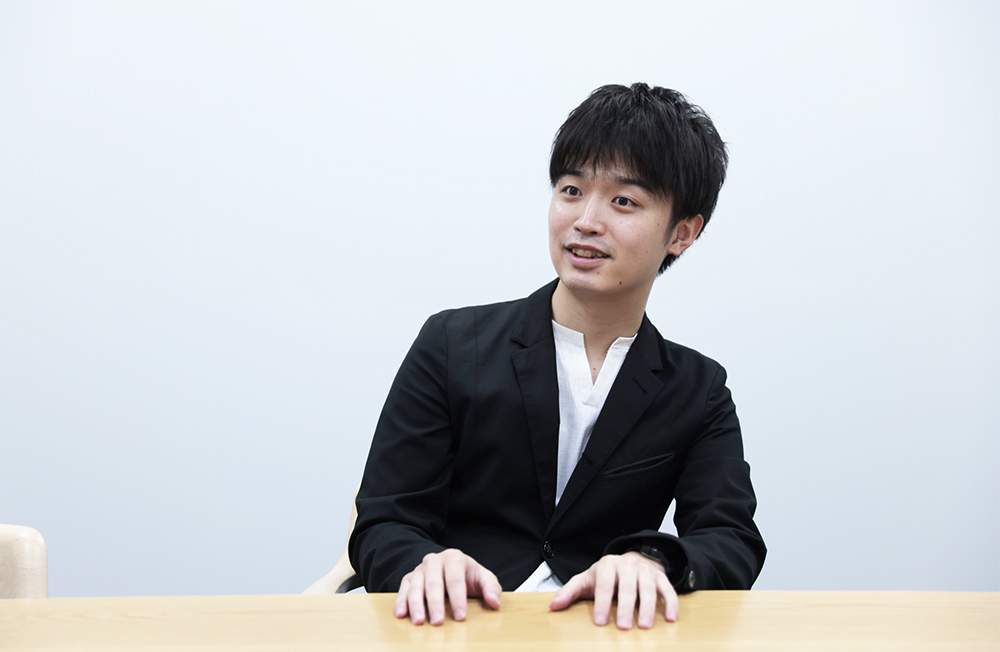 兼平さんインタビューカット