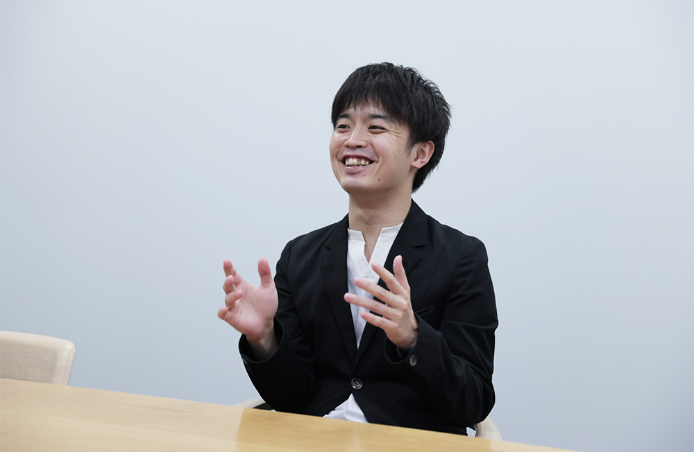 兼平さんインタビューカット
