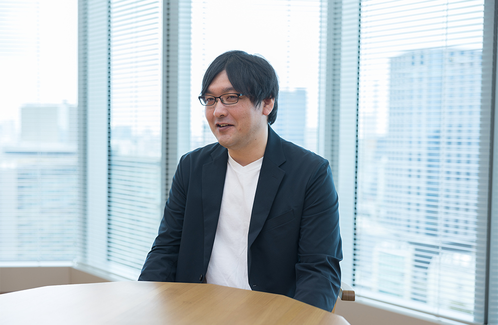 國吉さんインタビューカット