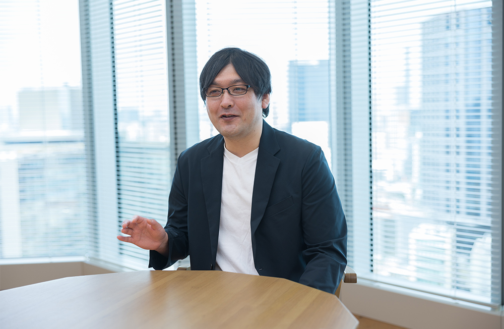 國吉さんインタビューカット