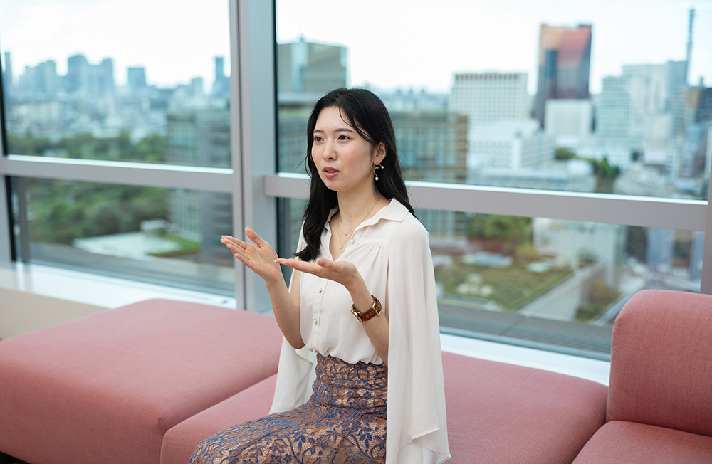 松尾さんインタビューカット