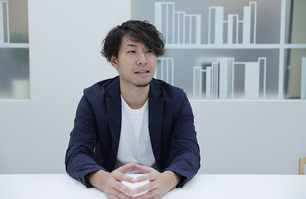 菅原さんインタビューカット