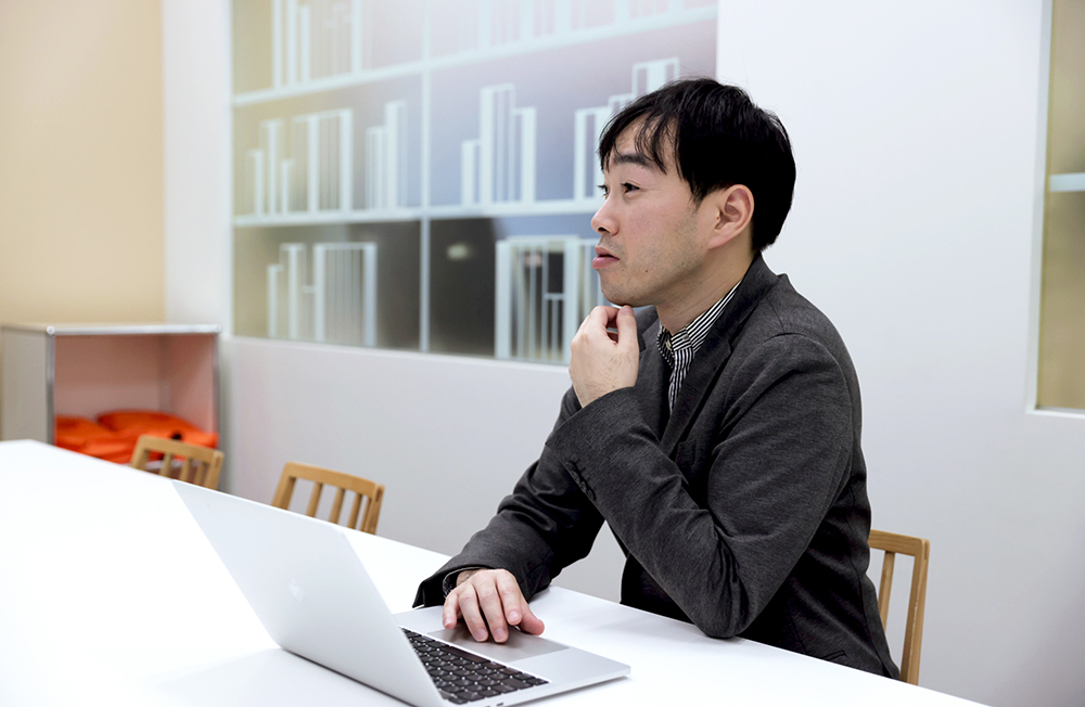 角谷さんインタビューカット