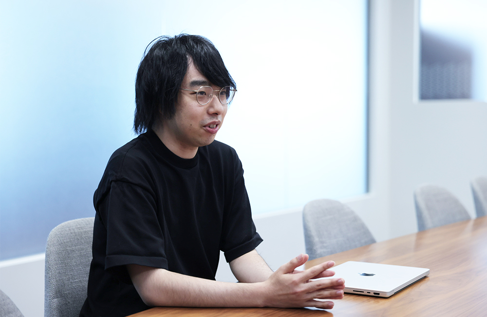 鈴木翔吾さんインタビューカット