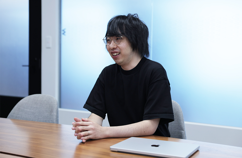 鈴木翔吾さんインタビューカット