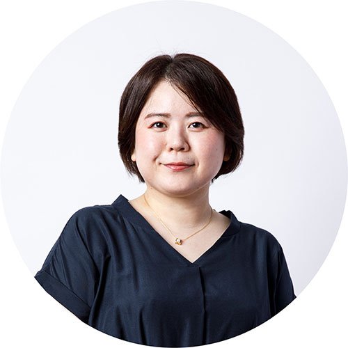 LINEヤフーマーケティング代表取締役社長の佐藤瑛実のプロフィール写真。