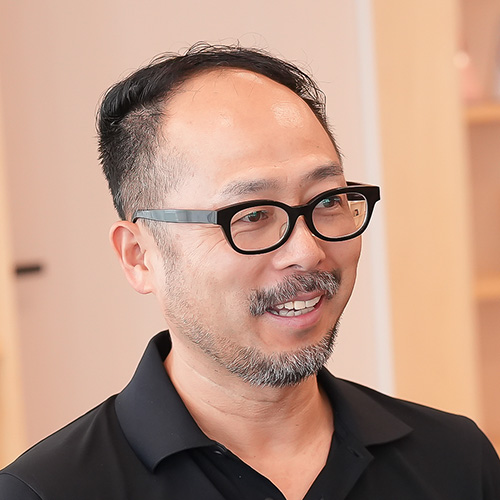 太田が話している写真